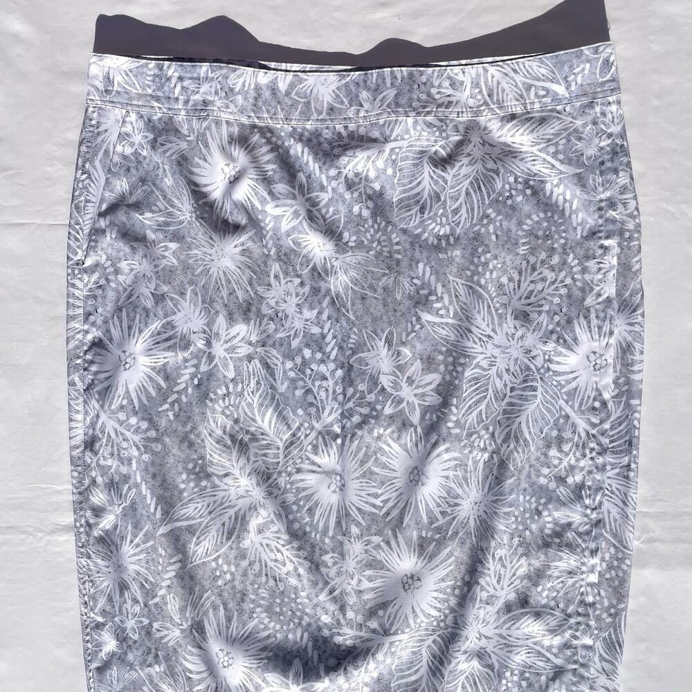RipSkirt Hawaii Length 3 Wrap Skirt Womens XXL Gray Floral - Picture 2 of 6